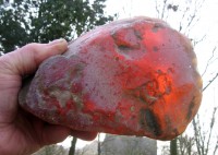 Een stuk van 880 gram, gevonden op Ameland op 20 november 2012 - Foto Dirk Visser / Bron: M. de Jong